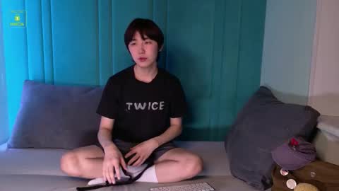 HEEJIN online show from 03-21-26, 08:23