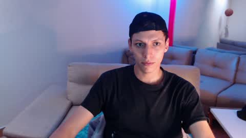 hefesto_69 online show from 02-04-25, 08:28