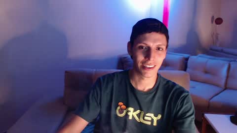 hefesto_69 online show from 02-08-25, 01:54