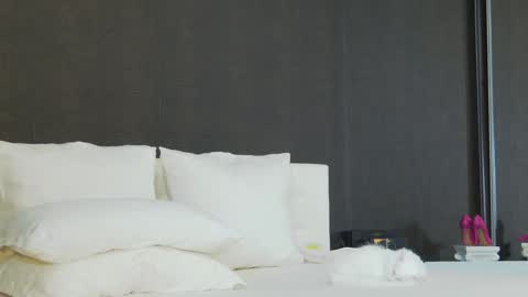 Snapshot of hefner_girl chatting on 01-19-25, 02:04 Helen online show from 01-19-25, 02:04