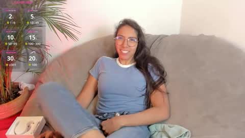 heidi_feuer online show from 10-06-25, 12:24