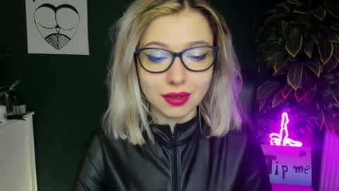 Heidi online show from 01-23-25, 05:35