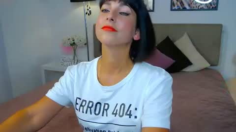 Snapshot of heidieraven chatting on 07-27-26, 12:34 heidieraven online show from 07-27-26, 12:34