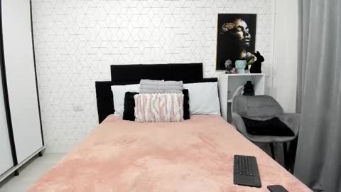 Heidi online show from 11-05-25, 04:45