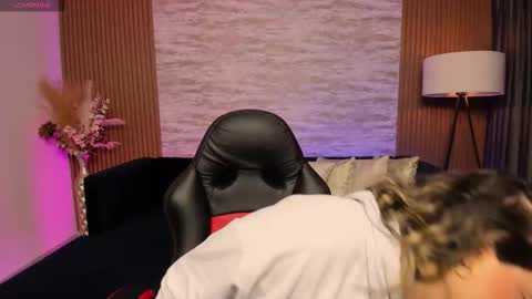 Heidy online show from 11-04-25, 03:16