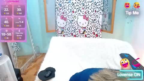 Snapshot of heidy_sweetts chatting on 09-10-25, 10:26 HEIDY online show from 09-10-25, 10:26