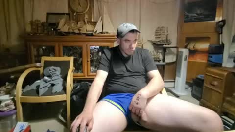 xxScubaStevexx online show from 04-18-26, 05:00