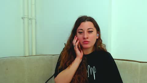 helen_adams_ online show from 12-23-24, 08:00