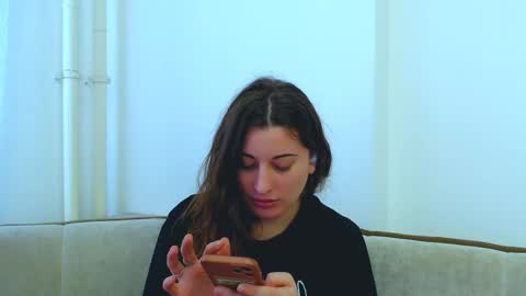 helen_adams_ online show from 02-23-25, 09:00