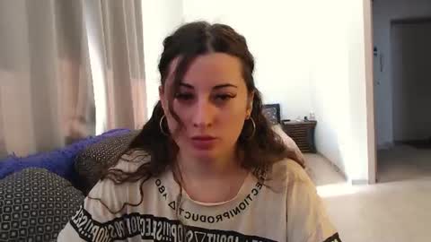 helen_adams_ online show from 06-20-26, 05:43