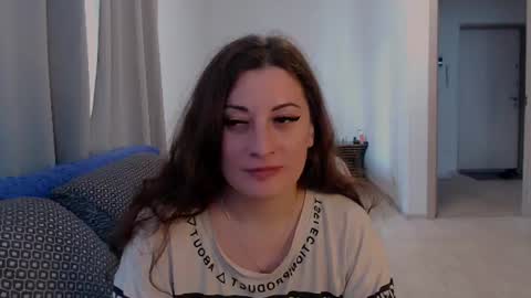 helen_adams_ online show from 07-28-26, 12:48