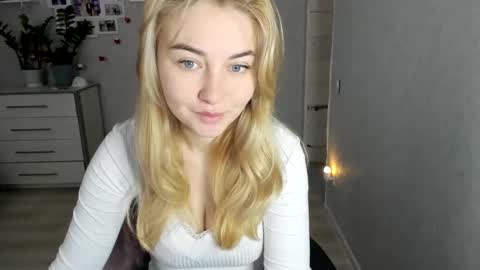 Helen sven online show from 12-21-25, 07:15
