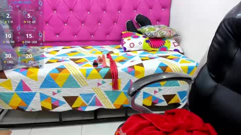 Snapshot of helen_russoo chatting on 03-11-25, 05:35 Helen online show from 03-11-25, 05:35