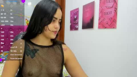 Snapshot of helen_russoo chatting on 12-04-25, 06:38 Helen online show from 12-04-25, 06:38