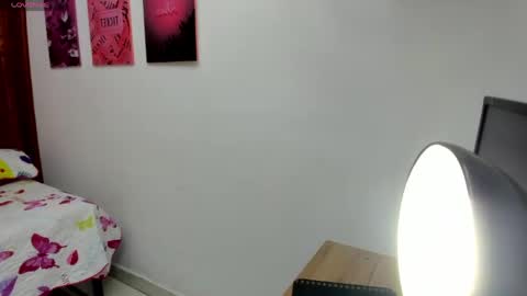 Snapshot of helen_russoo chatting on 04-08-26, 06:52 Helen online show from 04-08-26, 06:52