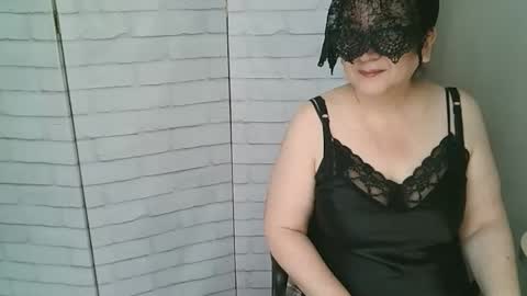 Helen online show from 04-24-26, 05:21