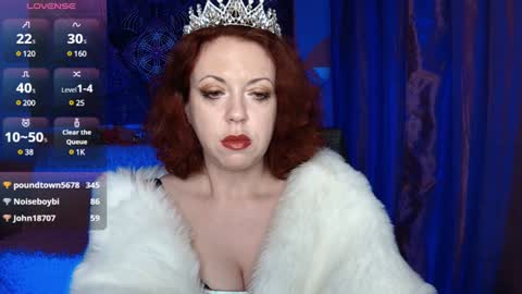 Snapshot of helena__femdom chatting on 12-18-24, 05:00 Helena online show from 12-18-24, 05:00