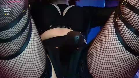 Snapshot of helena__femdom chatting on 02-28-25, 11:14 Helena online show from 02-28-25, 11:14