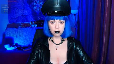 Snapshot of helena__femdom chatting on 11-30-25, 04:44 Helena online show from 11-30-25, 04:44