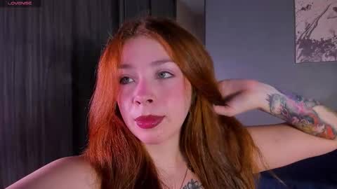 Snapshot of helena_cole chatting on 01-14-26, 01:50 helena online show from 01-14-26, 01:50