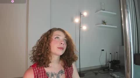 Snapshot of helena_cole chatting on 02-28-26, 09:27 helena online show from 02-28-26, 09:27