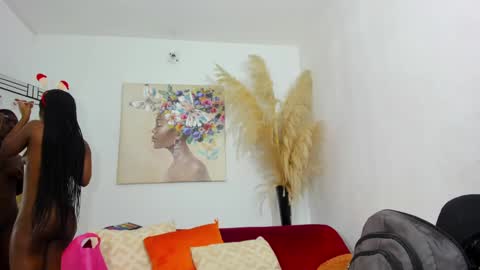 Snapshot of helena_copper chatting on 12-04-24, 12:41 HELENA COPPER online show from 12-04-24, 12:41