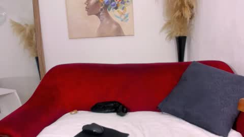 Snapshot of helena_copper chatting on 09-08-25, 10:31 HELENA COPPER online show from 09-08-25, 10:31