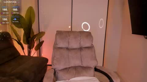 Snapshot of helena_lorente chatting on 01-14-25, 11:27 Helen online show from 01-14-25, 11:27