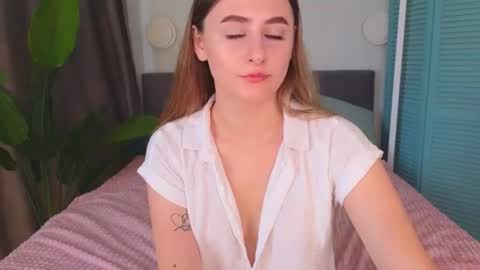 Snapshot of helena_lorente chatting on 08-06-26, 11:12 Helen online show from 08-06-26, 11:12