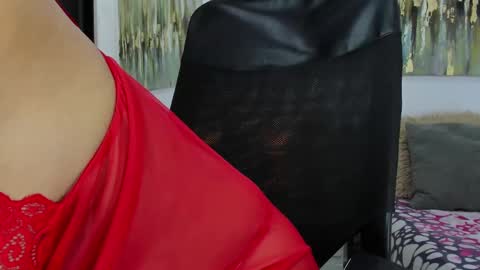 Helena Santos  online show from 09-14-25, 01:10