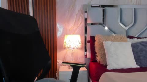 Snapshot of helena_santos01 chatting on 06-10-26, 12:26 Helena Santos online show from 06-10-26, 12:26