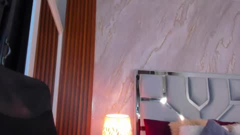 Snapshot of helena_santos01 chatting on 06-11-26, 11:19 Helena Santos online show from 06-11-26, 11:19