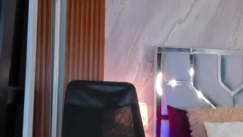 Snapshot of helena_santos01 chatting on 07-11-26, 10:40 Helena Santos online show from 07-11-26, 10:40