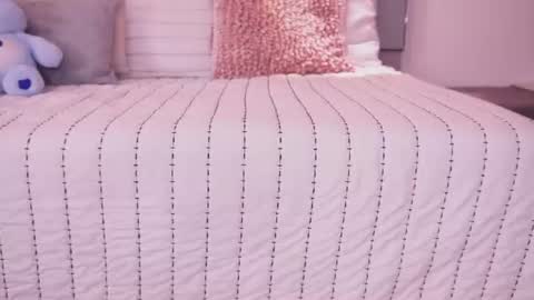 helena_whaite online show from 08-05-26, 01:36