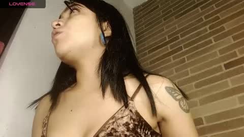 Snapshot of helenacyruss666 chatting on 05-08-26, 03:56 Only 18 cyrus online show from 05-08-26, 03:56