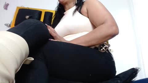 Snapshot of helenahotwet chatting on 12-06-24, 07:34 helenahotwet online show from 12-06-24, 07:34