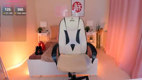 Helena online show from 10-13-25, 01:44