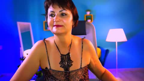 helenbeler online show from 10-02-25, 08:21