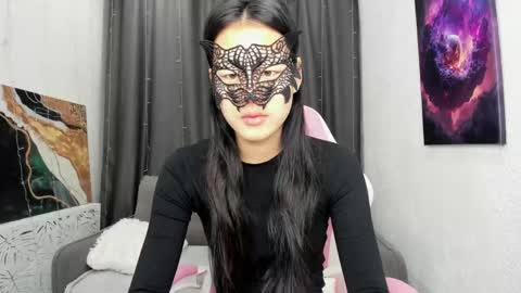 Hi I am Helen online show from 04-11-26, 02:05