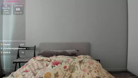 Hi I am Helen online show from 05-18-26, 04:07
