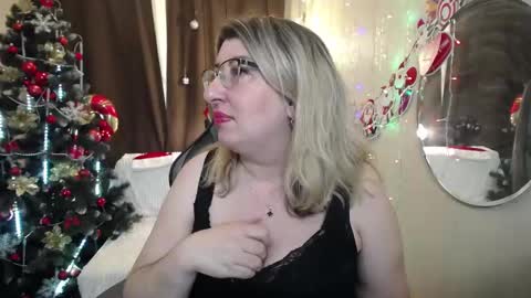 Snapshot of helenenigma chatting on 01-20-25, 04:43 helenenigma online show from 01-20-25, 04:43