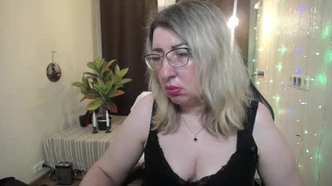 Snapshot of helenenigma chatting on 01-26-25, 07:20 helenenigma online show from 01-26-25, 07:20