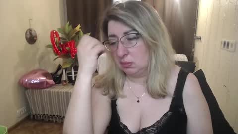 Snapshot of helenenigma chatting on 02-21-25, 04:40 helenenigma online show from 02-21-25, 04:40