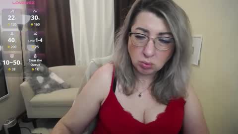 Snapshot of helenenigma chatting on 11-12-25, 07:57 helenenigma online show from 11-12-25, 07:57