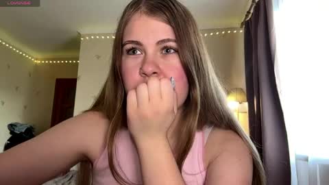 Chloe online show from 05-11-26, 11:38