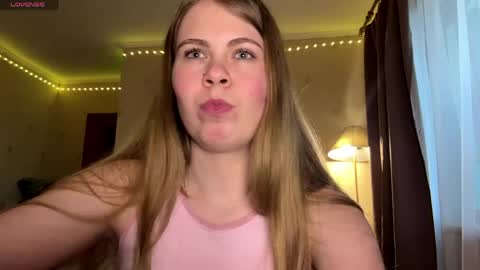 Chloe online show from 05-11-26, 04:15