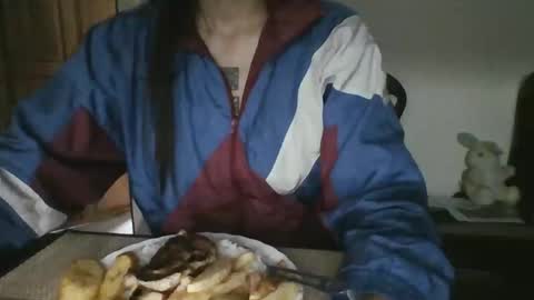 Snapshot of helenoliveira76340912 chatting on 11-08-25, 08:18 helenoliveira76340912 online show from 11-08-25, 08:18