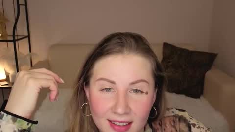 Helen online show from 11-22-25, 01:59