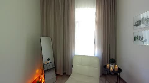 Snapshot of helensunshine chatting on 07-19-26, 05:11 Helen online show from 07-19-26, 05:11