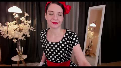 Helen online show from 02-09-25, 06:11